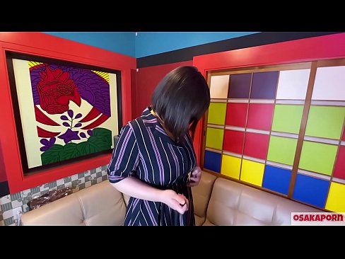 ❤️ Mae cutie Japaneaidd gyda titw mawr yn mastyrbio gyda theganau rhyw ac mae ganddo orgasm. Mae hi'n siarad mewn cyfweliad am ei phrofiad ffycin. Titw tomos enfawr a phus flewog yn cwyno'n uchel. Osakaporn Sluts atom ni cy.oldsex.ru ❤